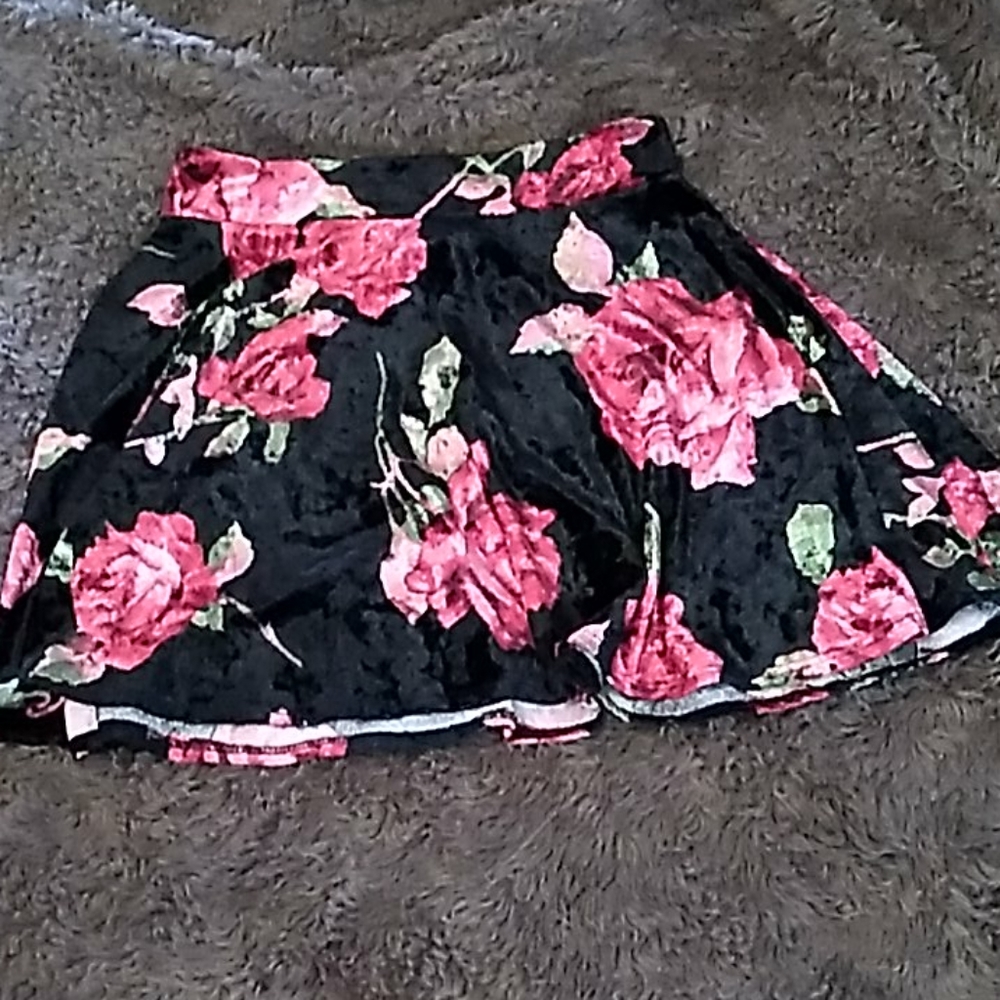 Floral velvet skater skirt